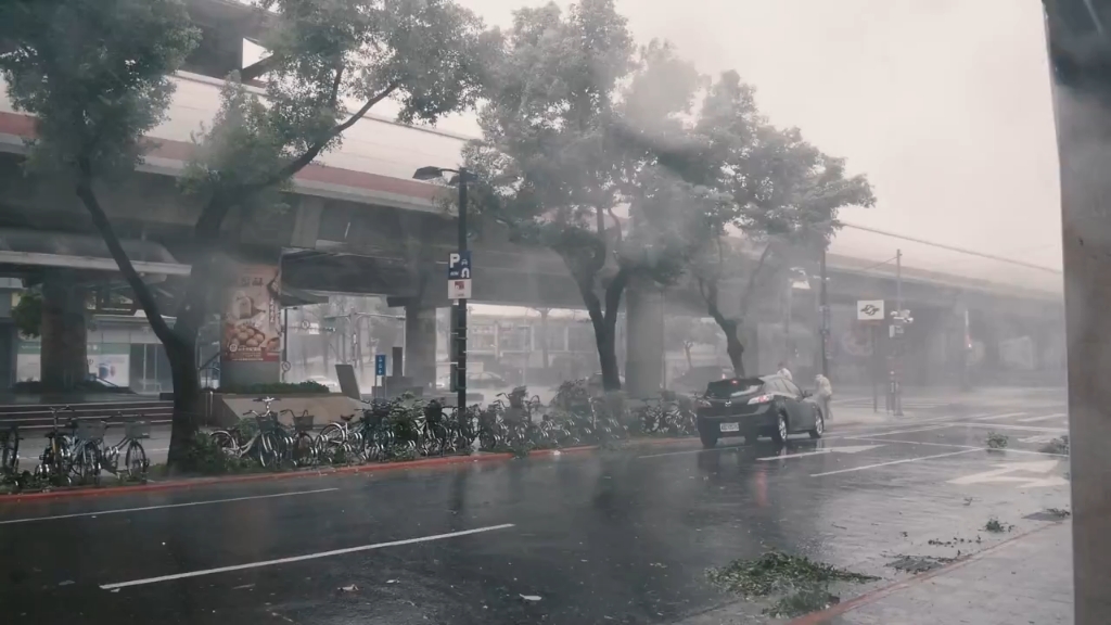 台北台风最新动态，风雨中的城市与人们的应对